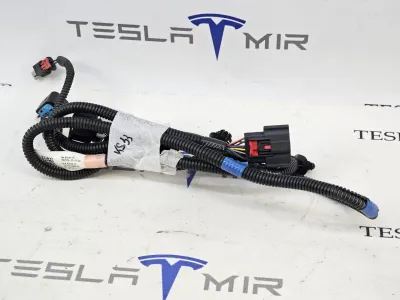 Электропроводка бампера заднего Tesla Model 3 2025