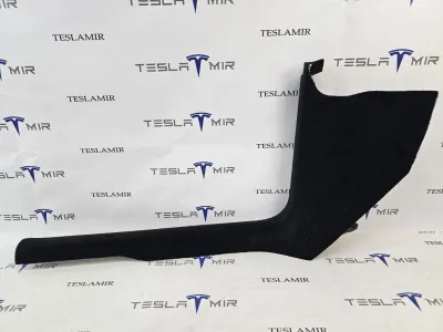 Накладка декоративная стойки А внутренняя левая нижняя Tesla Model Y 2025