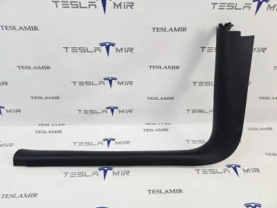 Накладка декоративная стойки А внутренняя левая нижняя Tesla Model Y 2024