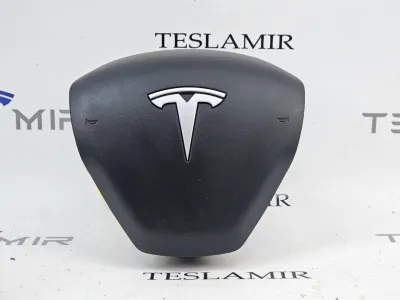 Подушка безопасности водителя Tesla Model Y 2024