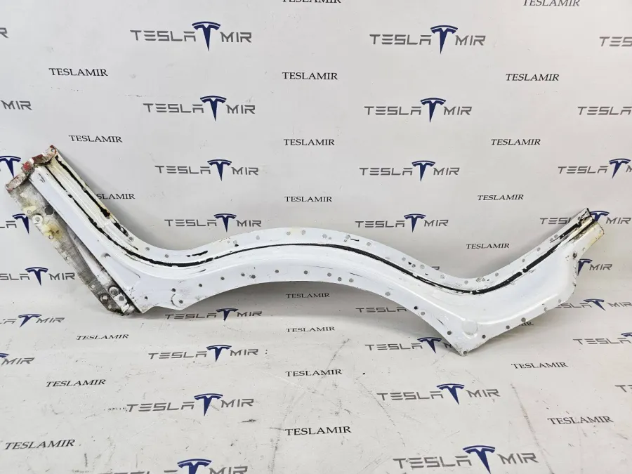 Часть кузова (вырезанный элемент) Tesla Model X 2018 — фото 1