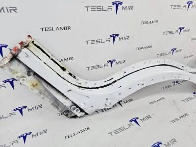 Часть кузова (вырезанный элемент) Tesla Model X 2018 — фото 2
