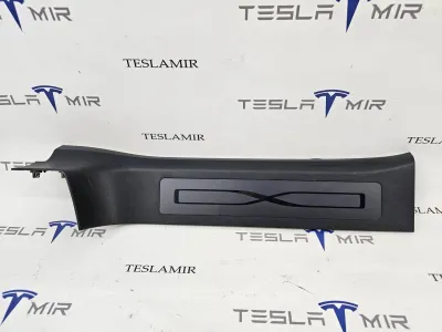 Накладка стойки B внутренняя левая нижняя Tesla Model X 2018